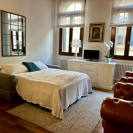 Santa Caterina: Charming Apartment טרוויסו מראה חיצוני תמונה